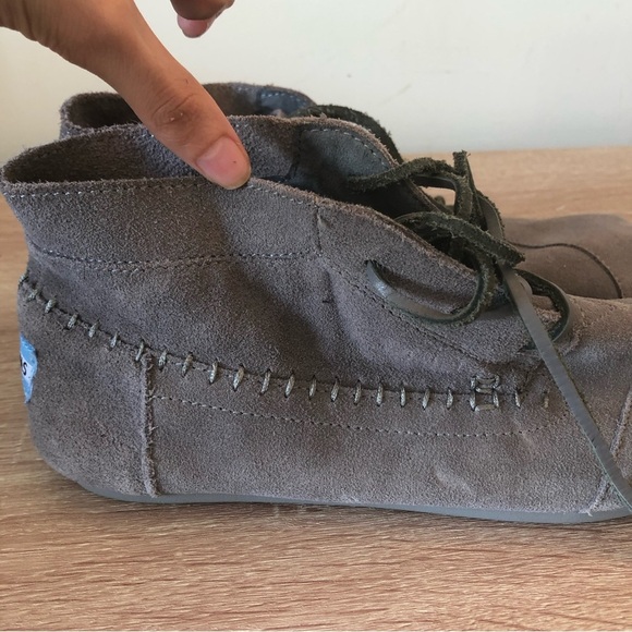 TOMS 391113 Suede Tribal Boots (size 10) - Picture 14 of 15